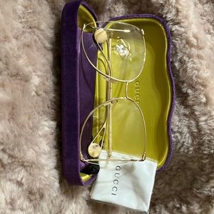 Gucci Oversized Transparent Glasses. GG0252S 001